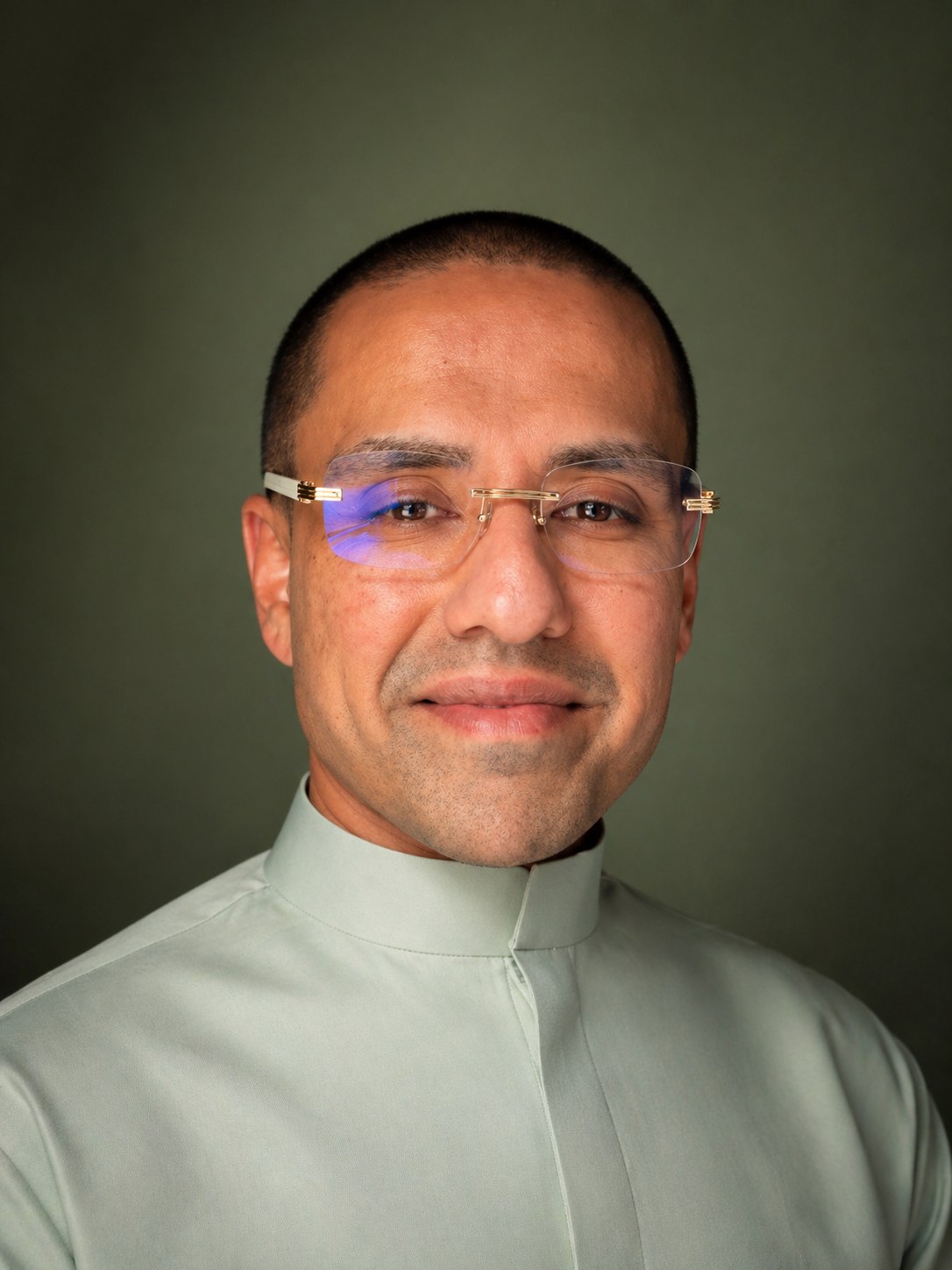 Portrait of Neel Khokhani, founder and principal of Epochal Corporation.